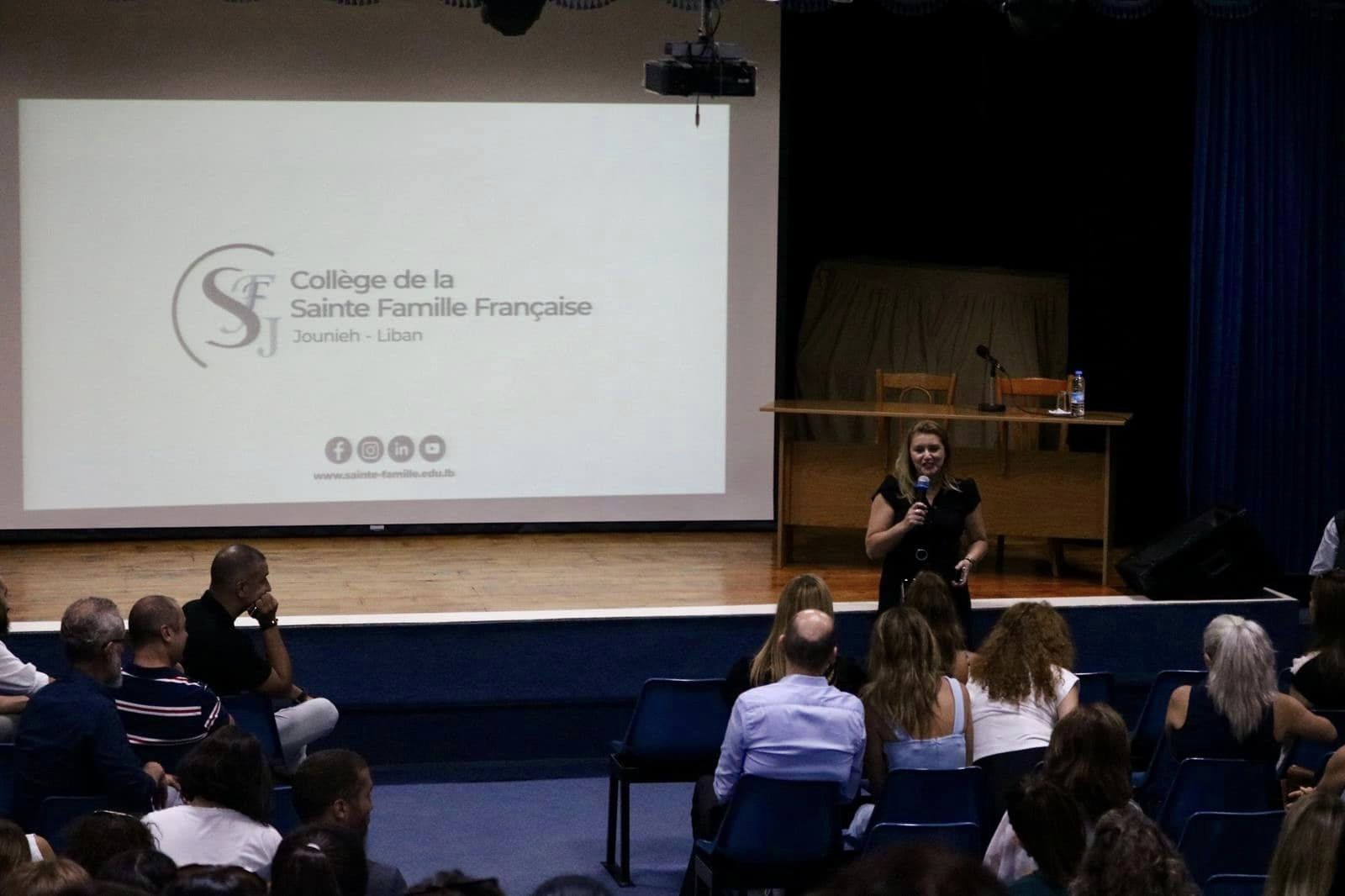 À La Une Sainte Famille Française Jounieh